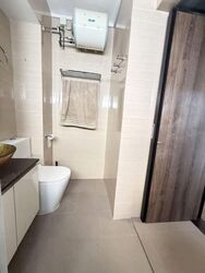 Blk 647 Pasir Ris Drive 10 (Pasir Ris), HDB Executive #581116181